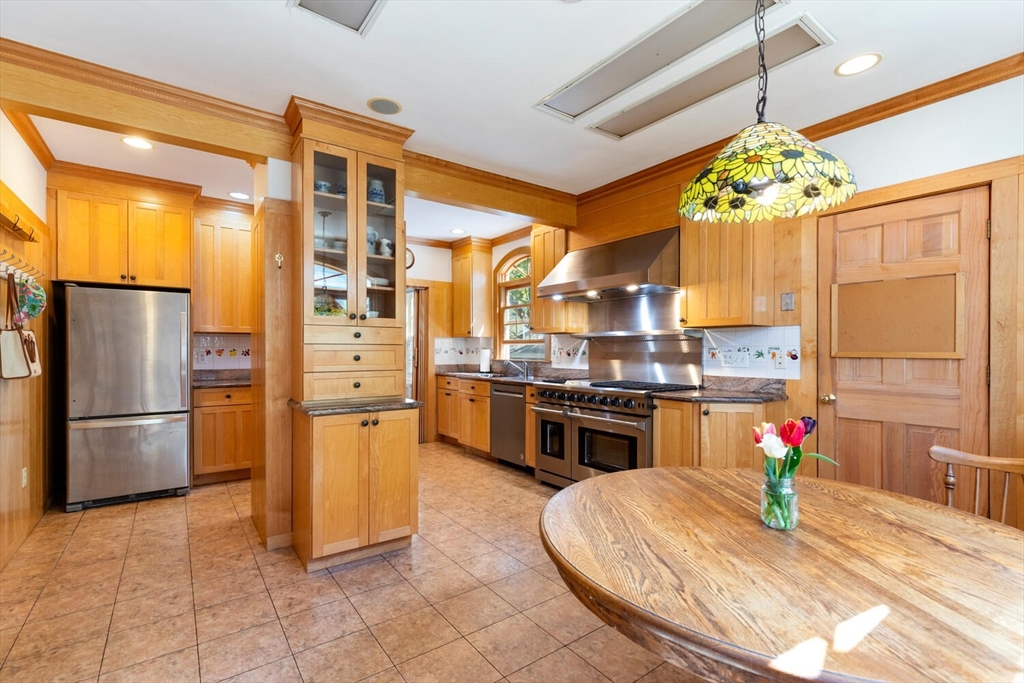 23 Devens Road Swampscott, MA 01907 - Photo 17 of 37 Gallery Image 17