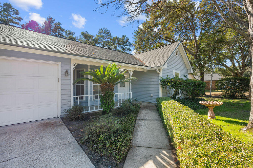 519 Nelson Point Road Niceville, FL 32578 - Photo 2 of 48 519NelsonPt-1