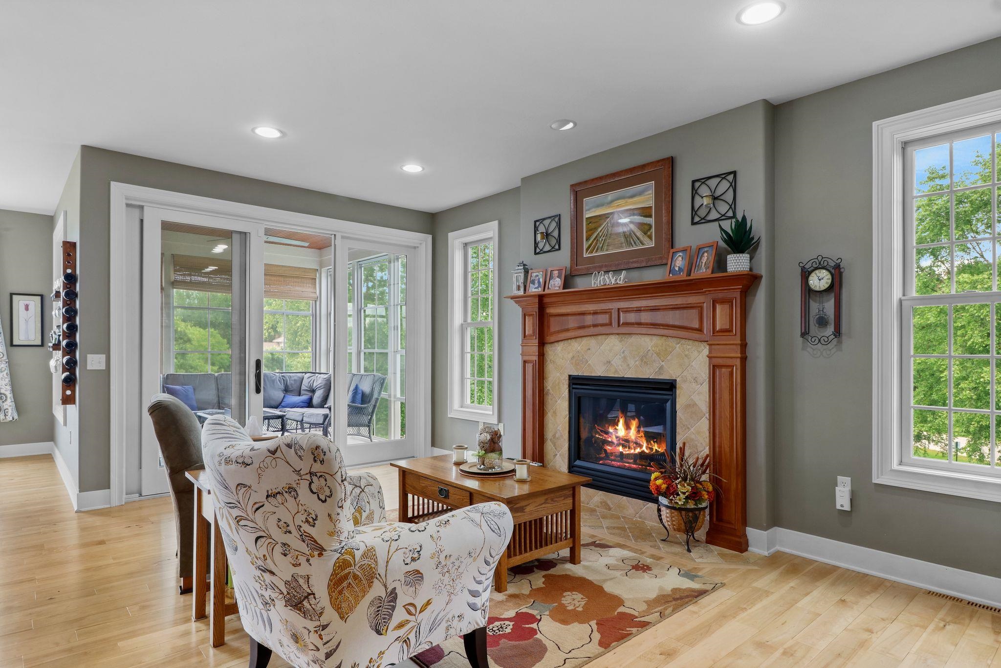 S8749 Waters Edge Way, Unit 41 Prairie du Sac, WI 53578 - Photo 13 of 59