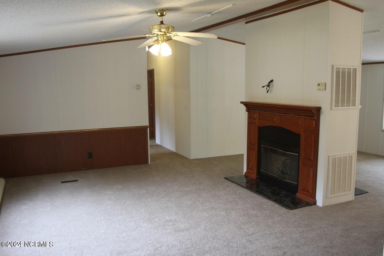185 Gabe Johnson Road Elizabethtown, NC 28337 - Photo 8 of 31 IMG_7034
