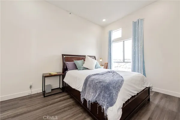 $2,980 | 450 East 4th Street, Unit 416, Santa Ana, CA 92701