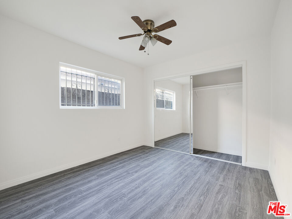 7228 Allott Avenue, Unit 3 Van Nuys, CA 91405 - Photo 7 of 12