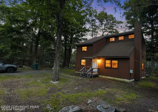 $2,000 | 1371 Winding Way, Tobyhanna, PA 18466