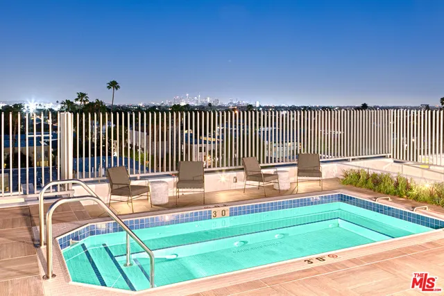 $7,680 | 1001 North Fairfax Avenue, Unit PH3, West Hollywood, CA 90046