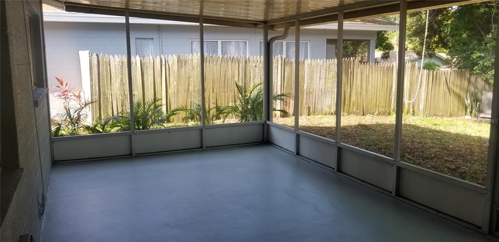 2334 Citrus Hill Road Palm Harbor, FL 34683 - Photo 6 of 7 a view of an empty room and window