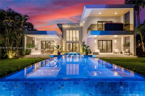 $4,700,000 | 1008 Northeast 114th Street, Biscayne Park, FL 33161