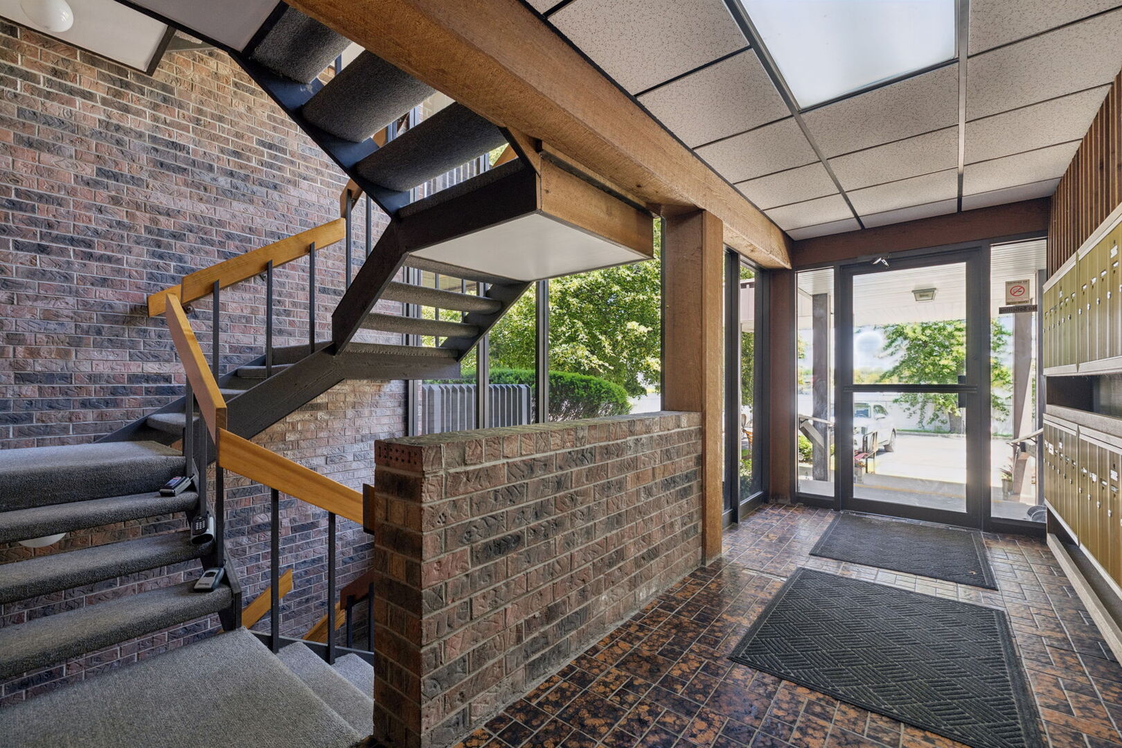 1424 Woodbridge Road, Unit 2B Joliet, IL 60436 - Photo 20 of 28