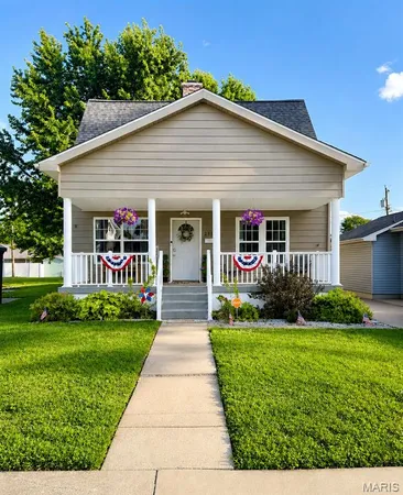 $208,000 | 2118 Lynch Avenue, Granite City, IL 62040
