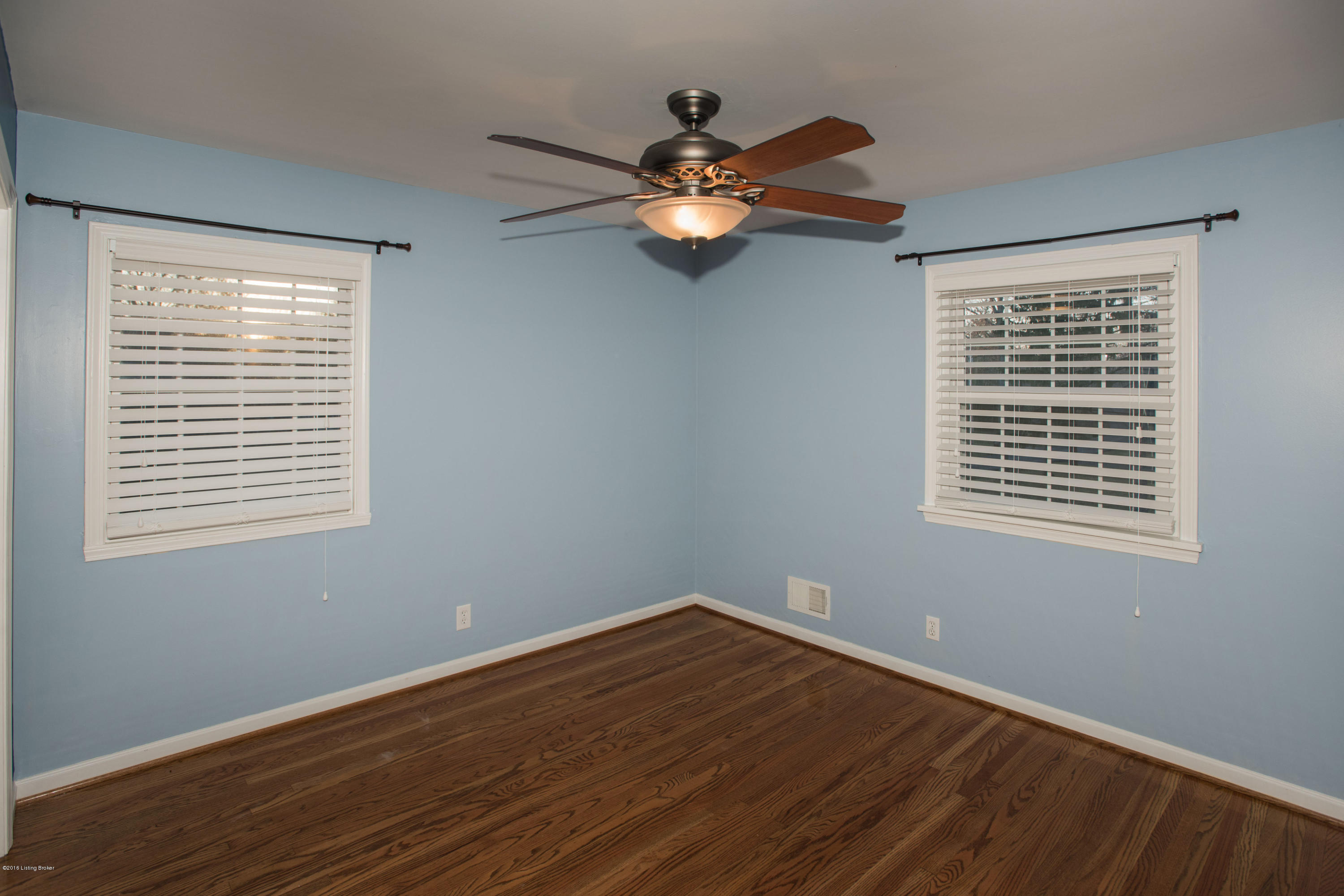 401 Colonel Way Pewee Valley, KY 40056 - Photo 24 of 35 Upstairs Bedroom #3