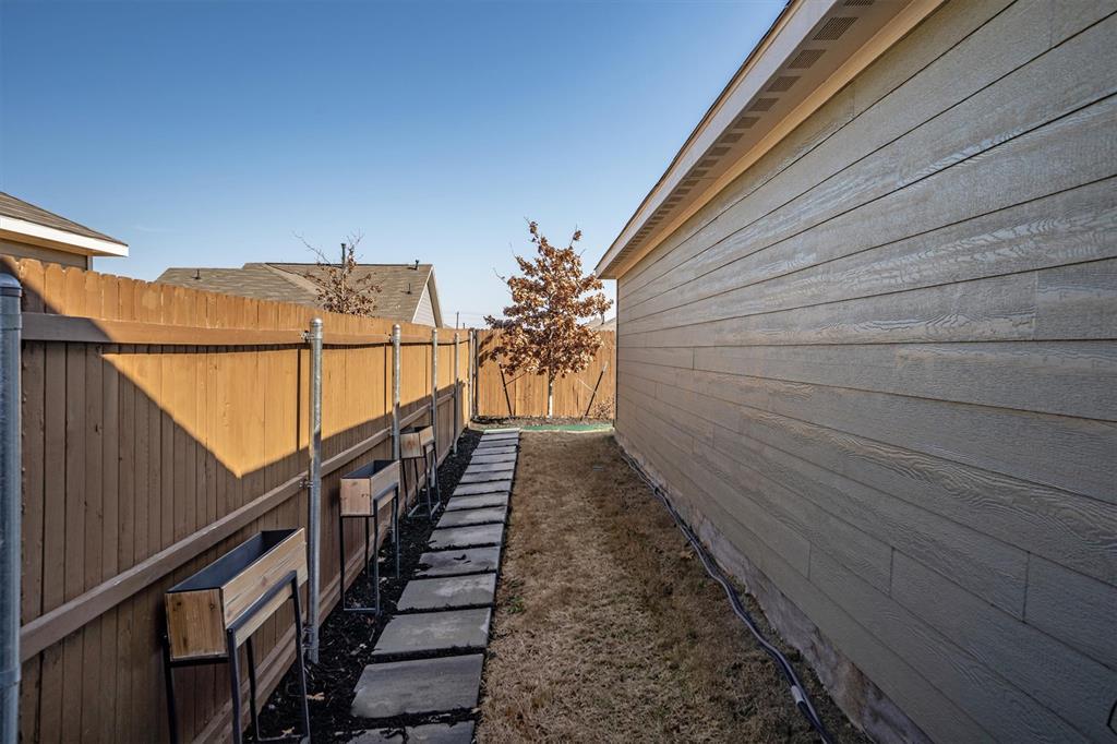 11850 Gabbro Drive Rhome, TX 76078 - Photo 20 of 24