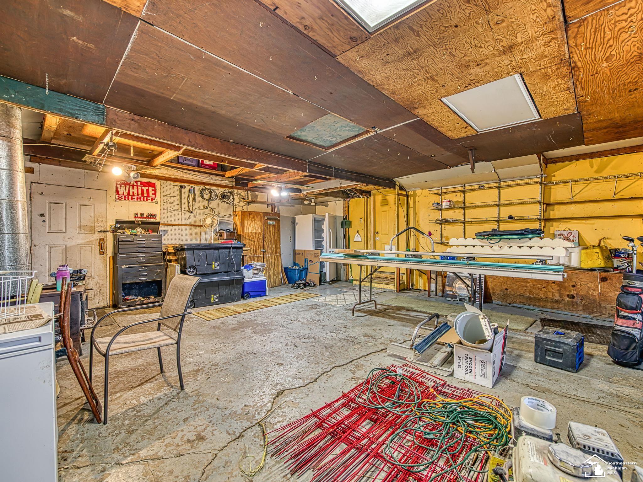 8655 Ida Maybee Road Monroe, MI 48162 - Photo 25 of 35 50193593-33888b1e-fda9-438f-acd5-dd4bb53c835e.JPG