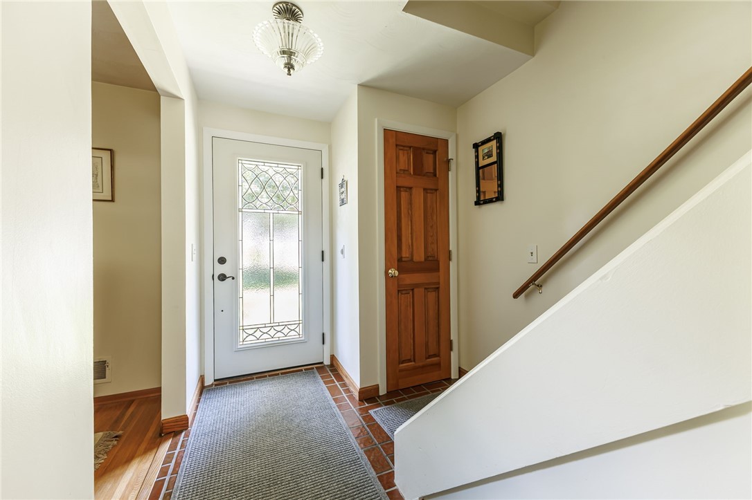 50 Heatherwood Road Perinton, NY 14450 - Photo 4 of 32