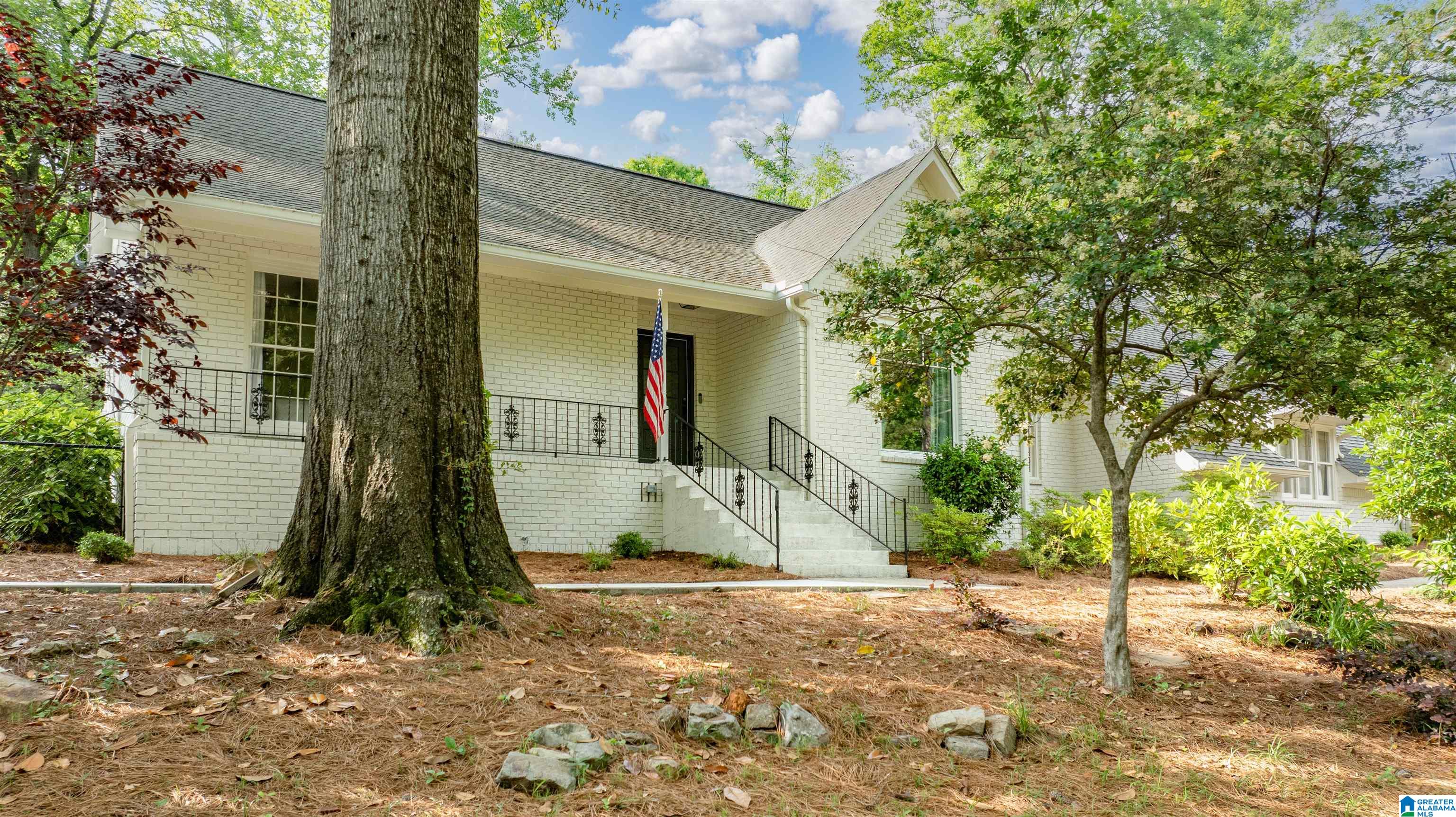 3754 Brookwood Road Birmingham, AL 35223 - Photo 3 of 39