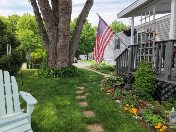 $153,900 | 45 Woodside Drive, Lisbon, ME 04250