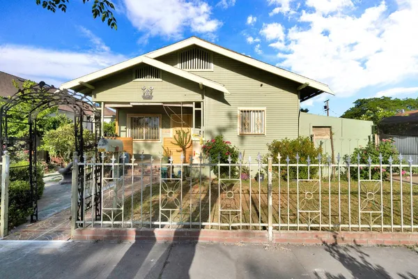 $310,000 | 535 North Wilson Avenue, Fresno, CA 93728
