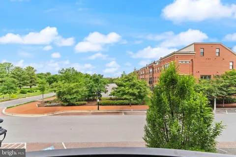 $1,200,000 | 204 Railbender Alley Southeast, Leesburg, VA 20175