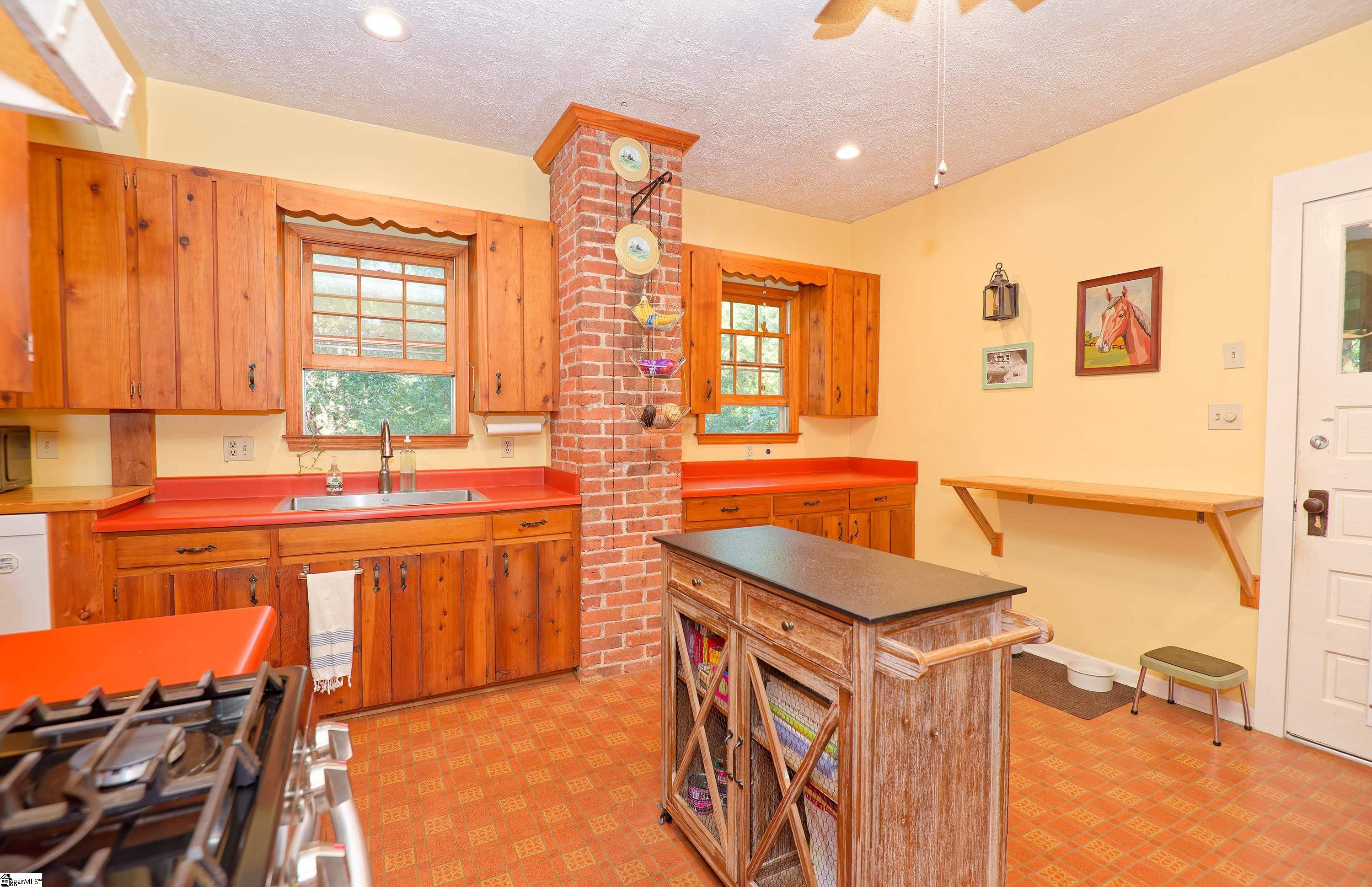 700 South 562 Landrum, SC 29356 - Photo 19 of 49