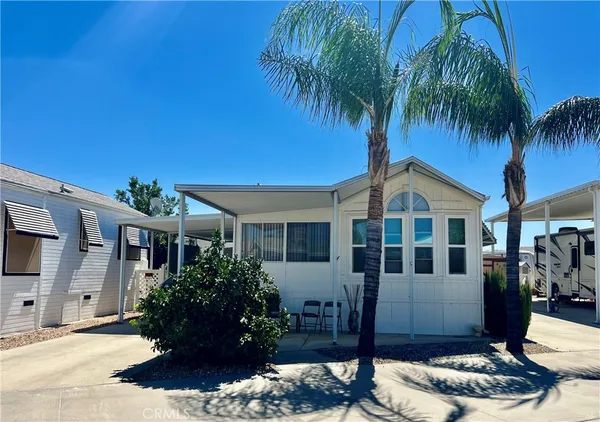 $124,950 | 1295 South Cawston Avenue, Unit 422, Hemet, CA 92545