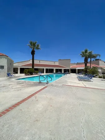 $124,950 | 1295 South Cawston Avenue, Unit 422, Hemet, CA 92545