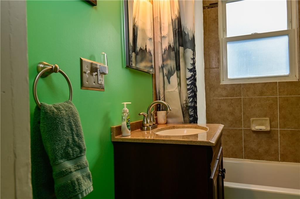3194 Ridgeway Drive South Park, PA 15129 - Photo 16 of 50