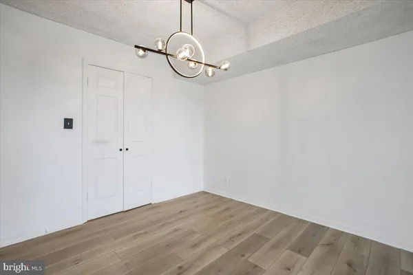 $2,500 | 3800 Powell Lane, Unit 1228, Falls Church, VA 22041