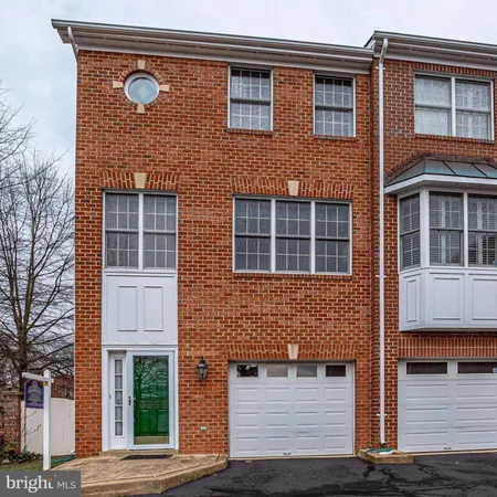 $4,200 | 3352 5th Street South, Arlington, VA 22204