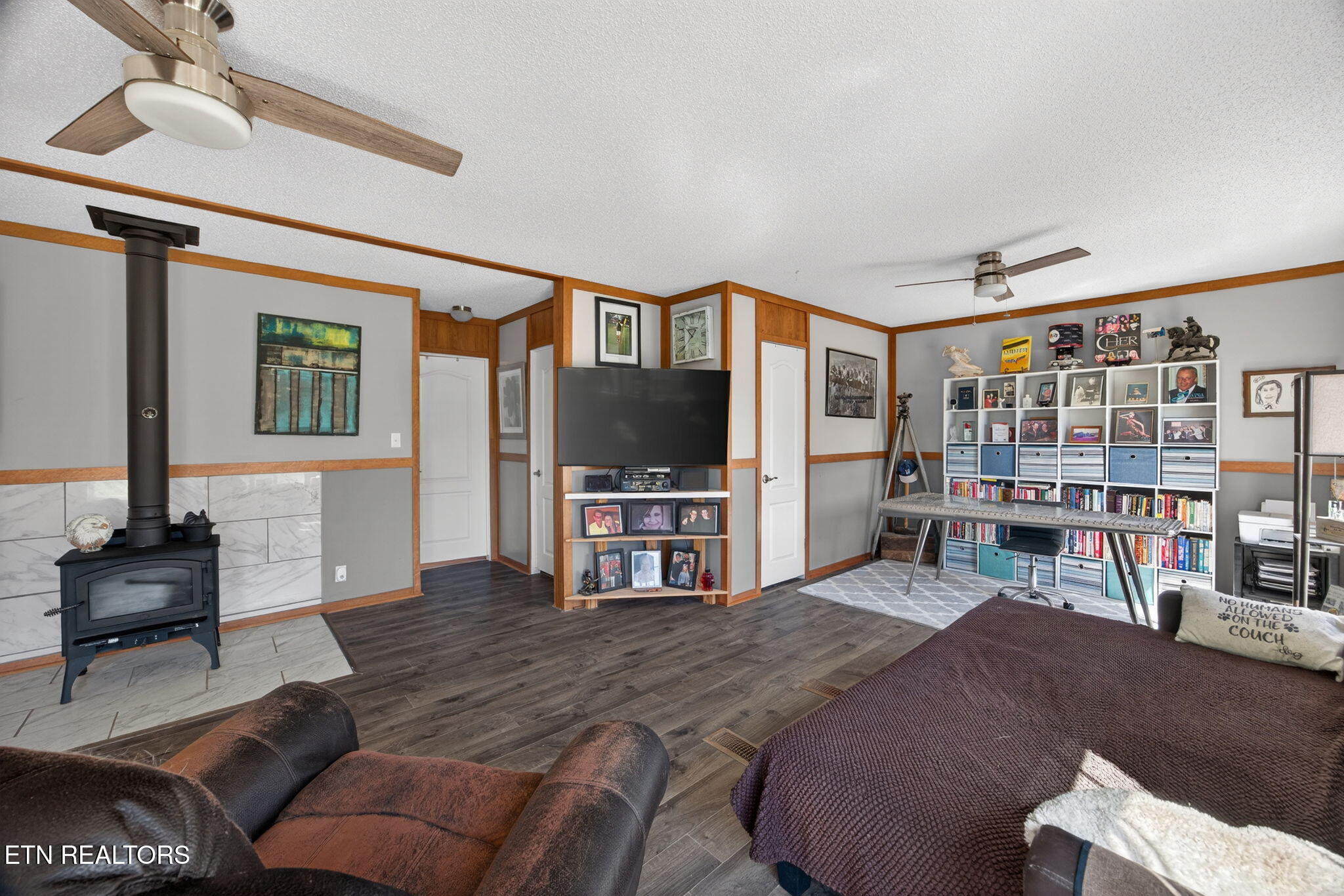 3400 Spring Creek Road Cookeville, TN 38501 - Photo 2 of 34 LIVING ROOM