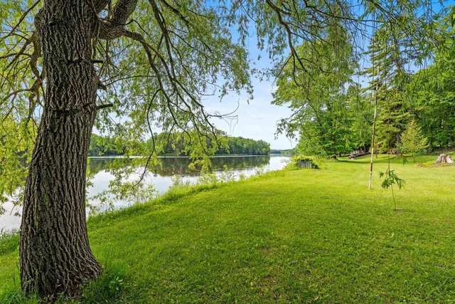 $289,900 | N8968 South Park Drive, Porterfield, WI 54159