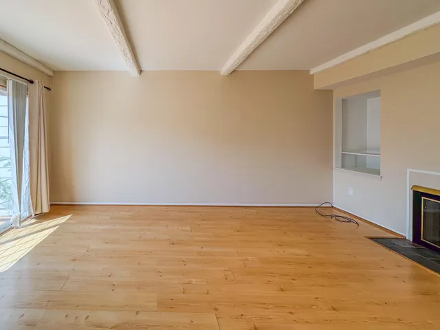 $259,900 | 19561 Mariner Court, Northville, MI 48167