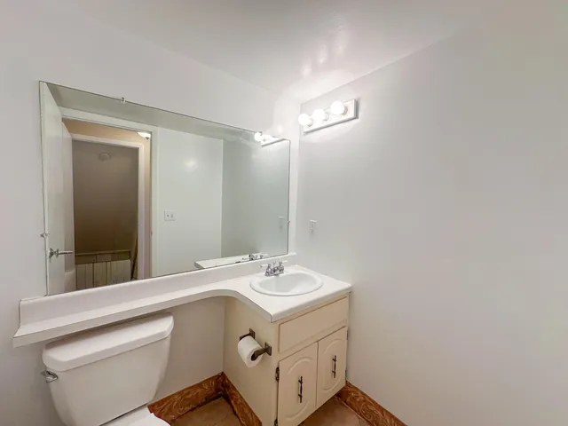 $259,900 | 19561 Mariner Court, Northville, MI 48167