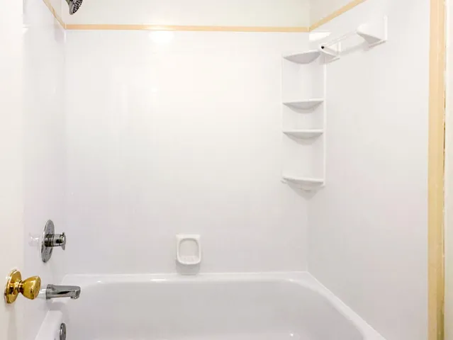 $259,900 | 19561 Mariner Court, Northville, MI 48167