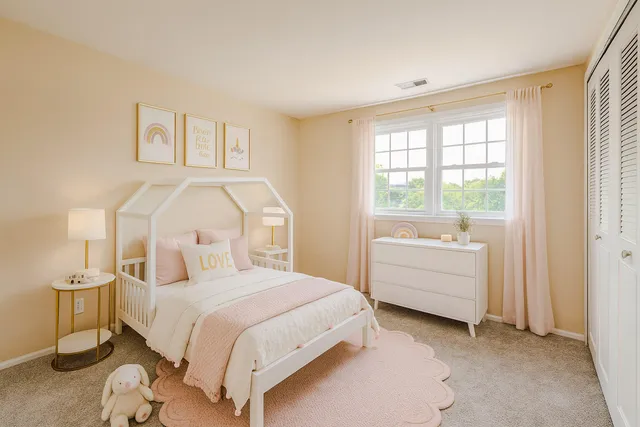 $259,900 | 19561 Mariner Court, Northville, MI 48167