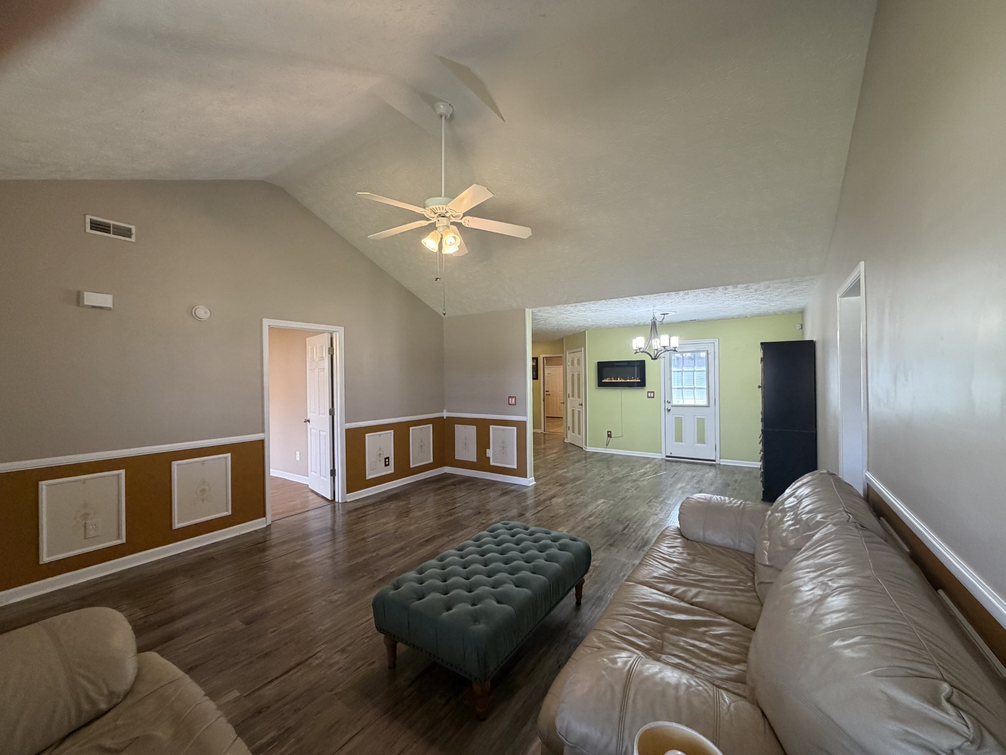 2938 Ridgewood Drive Christiana, TN 37037 - Photo 5 of 66 a living room with furniture and a window
