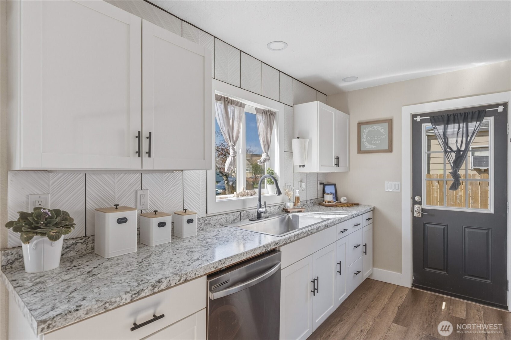 3052 Florida Street Longview, WA 98632 - Photo 10 of 40