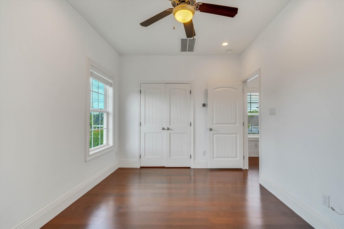 2405 Keene Street Houston, TX 77009 - Photo 32 of 45
