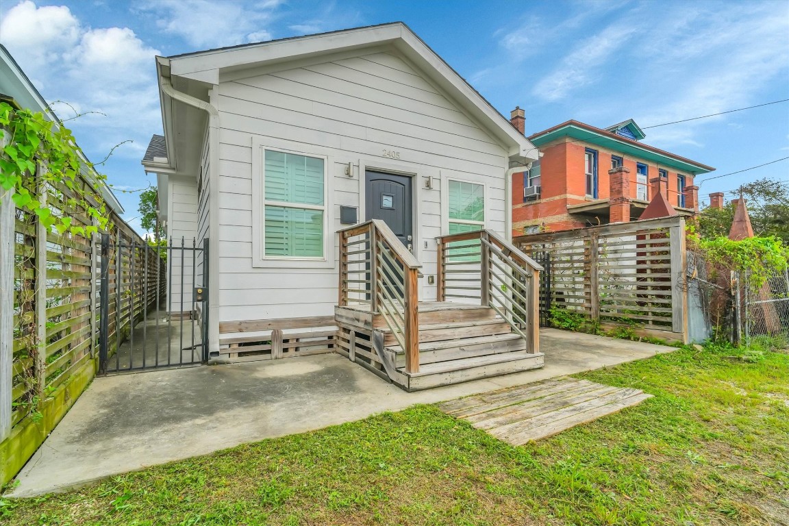 2405 Keene Street Houston, TX 77009 - Photo 37 of 45