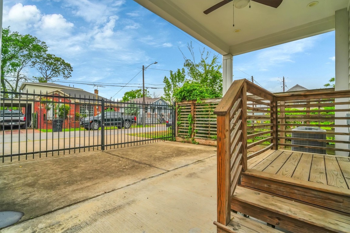 2405 Keene Street Houston, TX 77009 - Photo 39 of 45