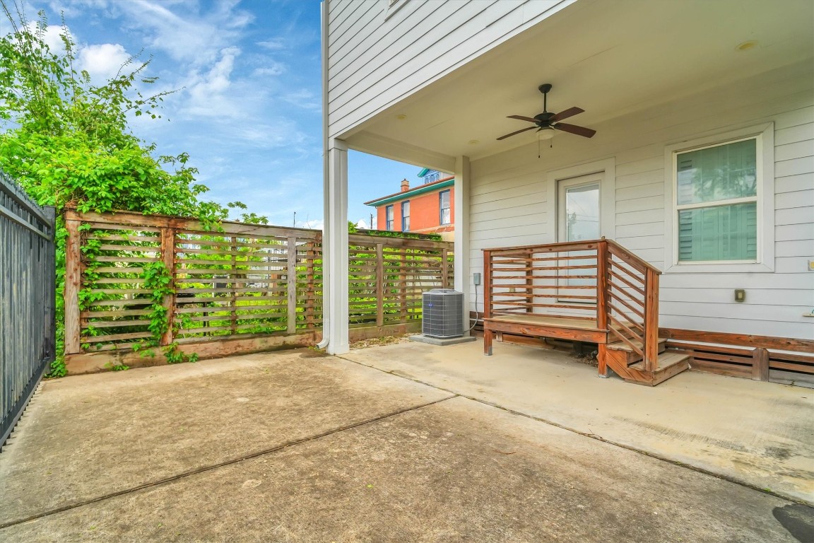 2405 Keene Street Houston, TX 77009 - Photo 40 of 45