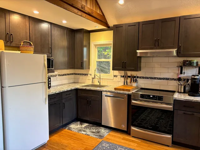 $369,000 | 410 Tallwood Circle, Londonderry, VT 05148