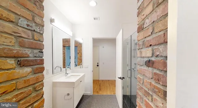 $2,675 | 57 N Street Northwest, Unit 302, Washington, DC 20001