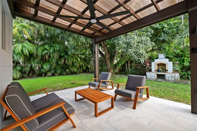 $5,650 | 4420 Southwest 14th Street, Miami, FL 33134
