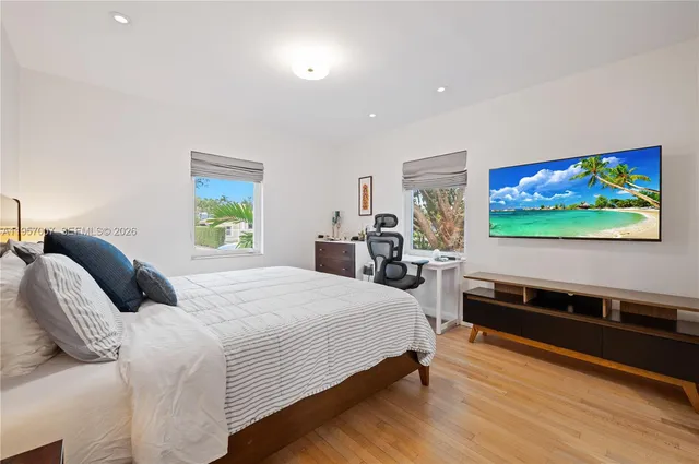 $5,650 | 4420 Southwest 14th Street, Miami, FL 33134