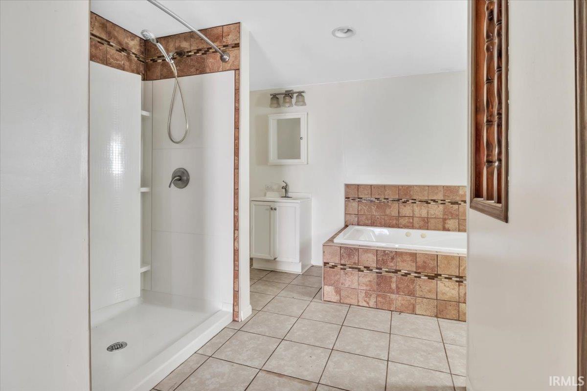 8450 Bald Knob Road Mount Vernon, IN 47620 - Photo 11 of 23