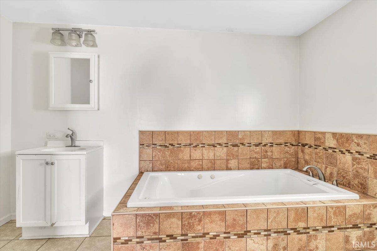 8450 Bald Knob Road Mount Vernon, IN 47620 - Photo 13 of 23