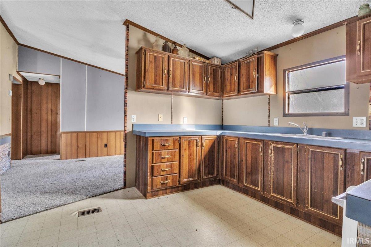 8450 Bald Knob Road Mount Vernon, IN 47620 - Photo 4 of 23