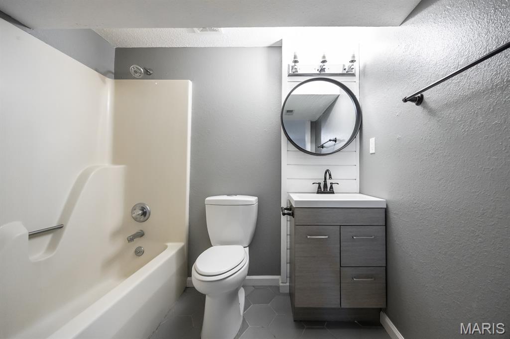 1529 Lincoln Farm Road O'Fallon, IL 62269 - Photo 26 of 34