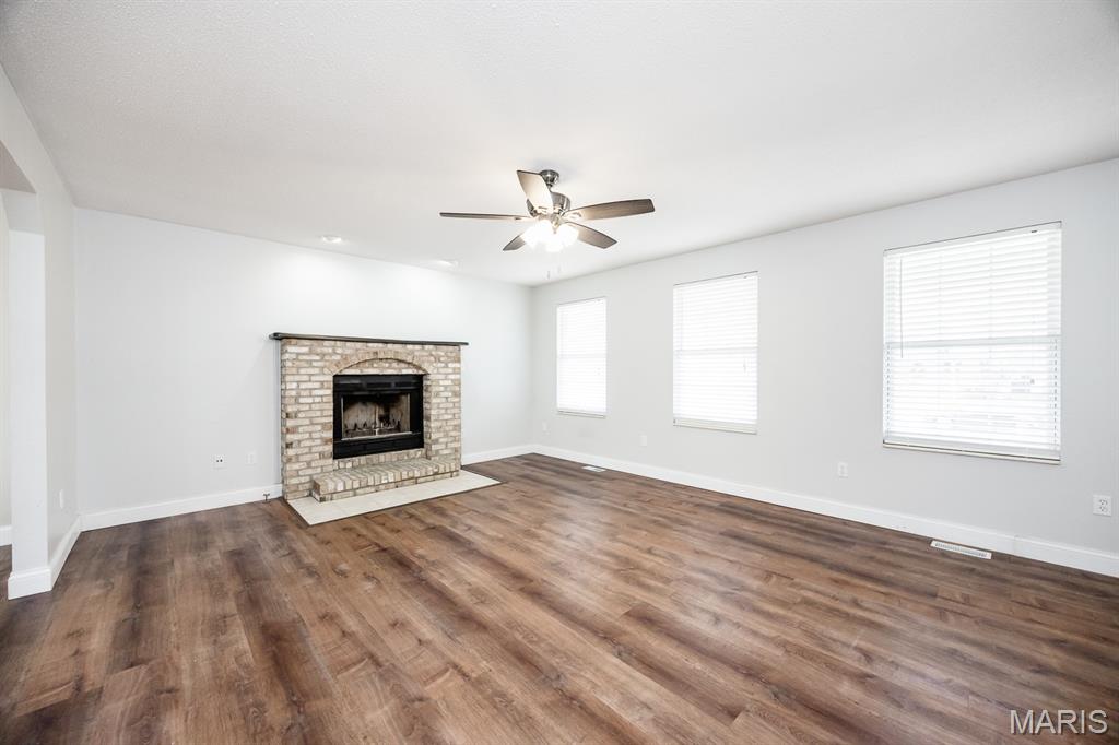 1529 Lincoln Farm Road O'Fallon, IL 62269 - Photo 7 of 34