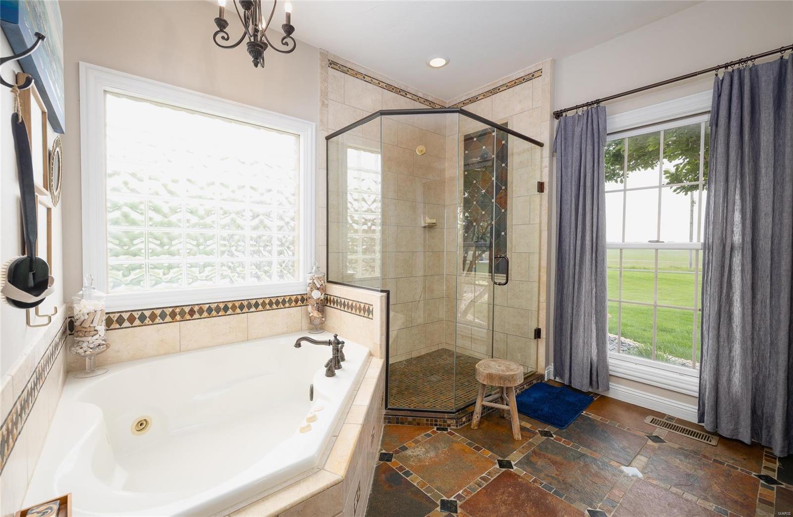 9629 East Kirsch Road St. Jacob, IL 62281 - Photo 21 of 48