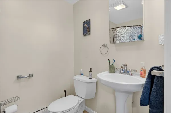 $499,900 | 12 Ln 6, Warwick, RI 02888