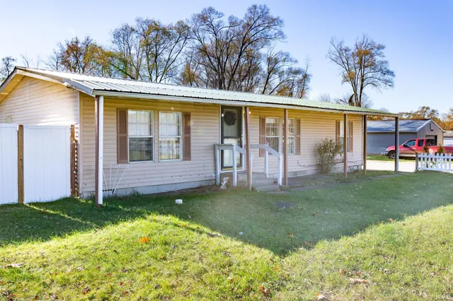$240,000 | 24840 County Road 6, Elkhart, IN 46514